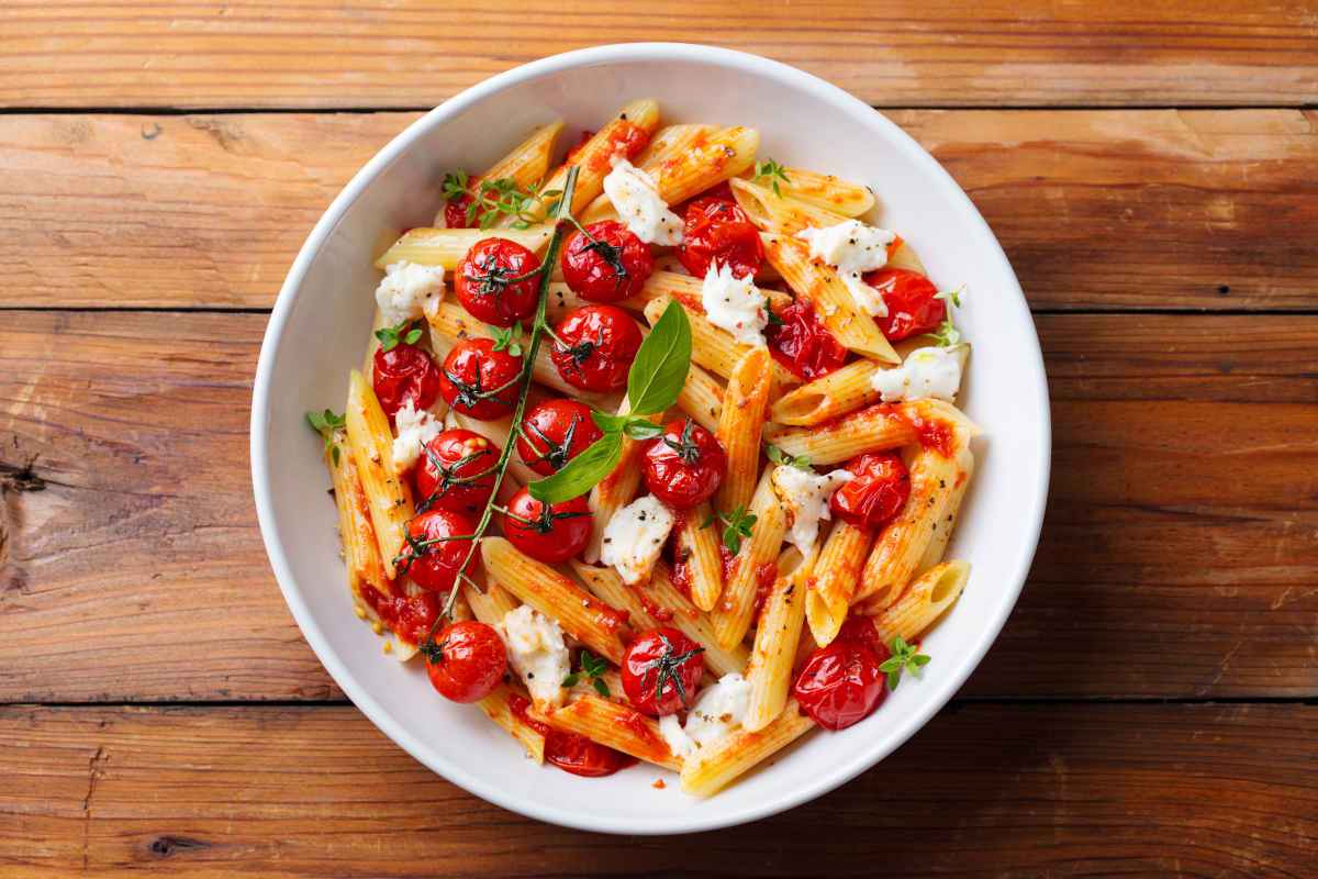 ricette per la notte di san lorenzo pasta con mozzarella e pomodoro