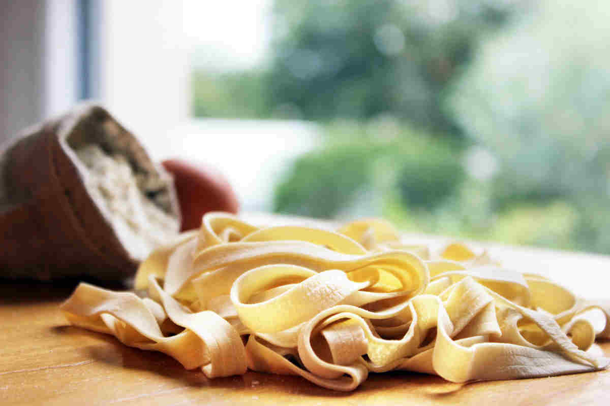 Tagliatelle fatte in casa al coltello Buttalapasta.it