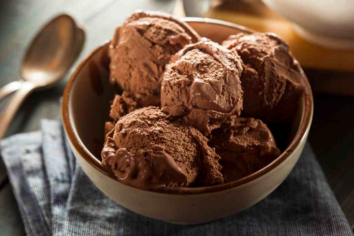 Gelato al cioccolato cremoso senza gelatiera