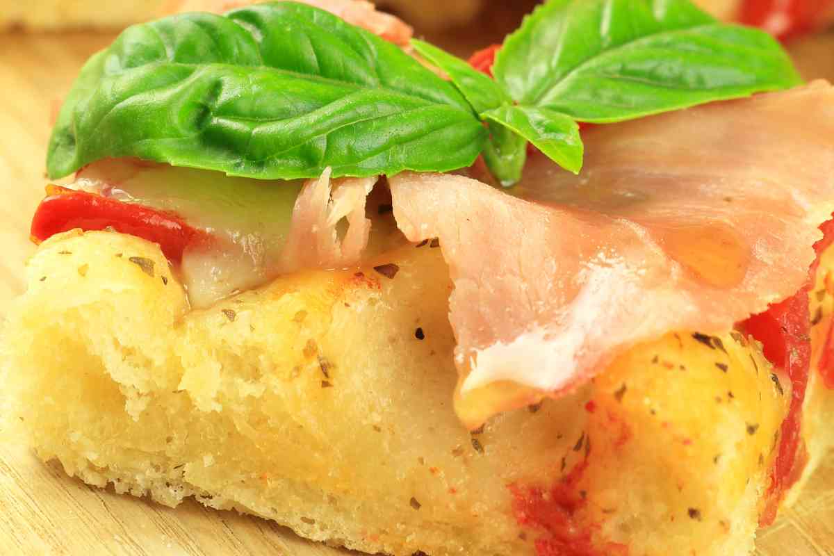 Pizza focaccia ricetta