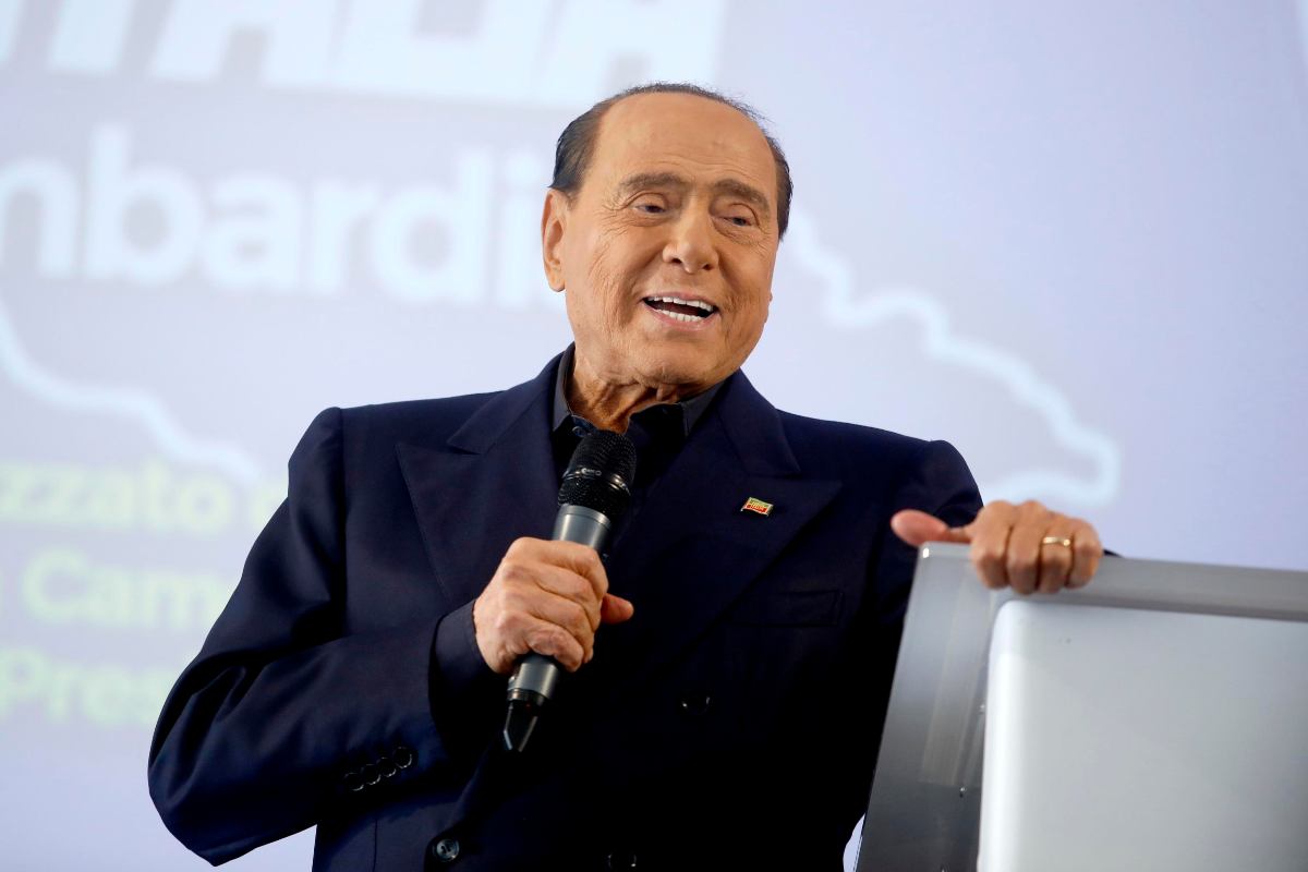 Silvio Berlusconi cene di Stato