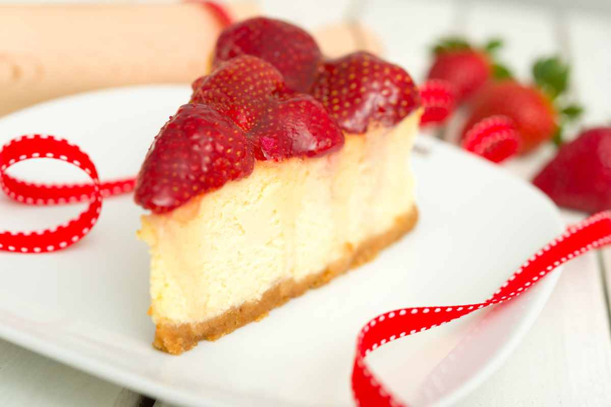 Torta fredda con fragole