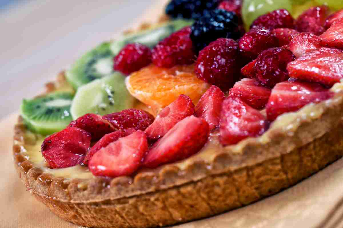 Crostata di frutta fresca e crema