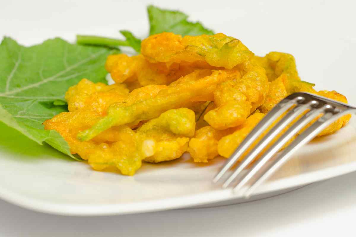 Fiori di zucca fritti in pastella