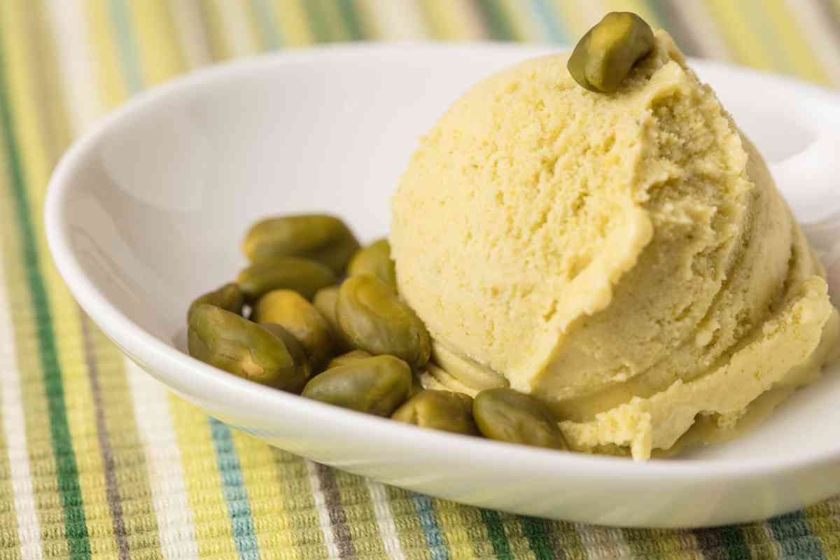 Gelato al pistacchio senza gelatiera ricetta