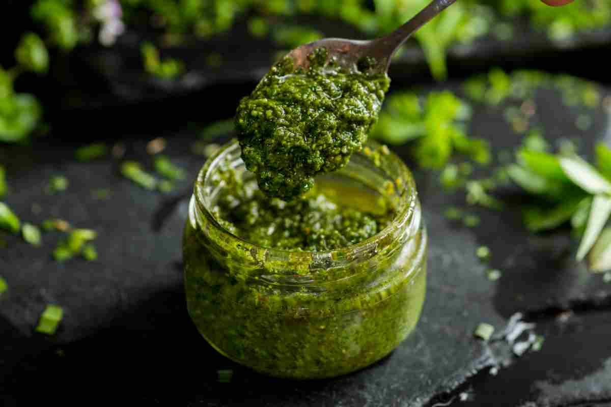 Pesto menta e noci ricetta