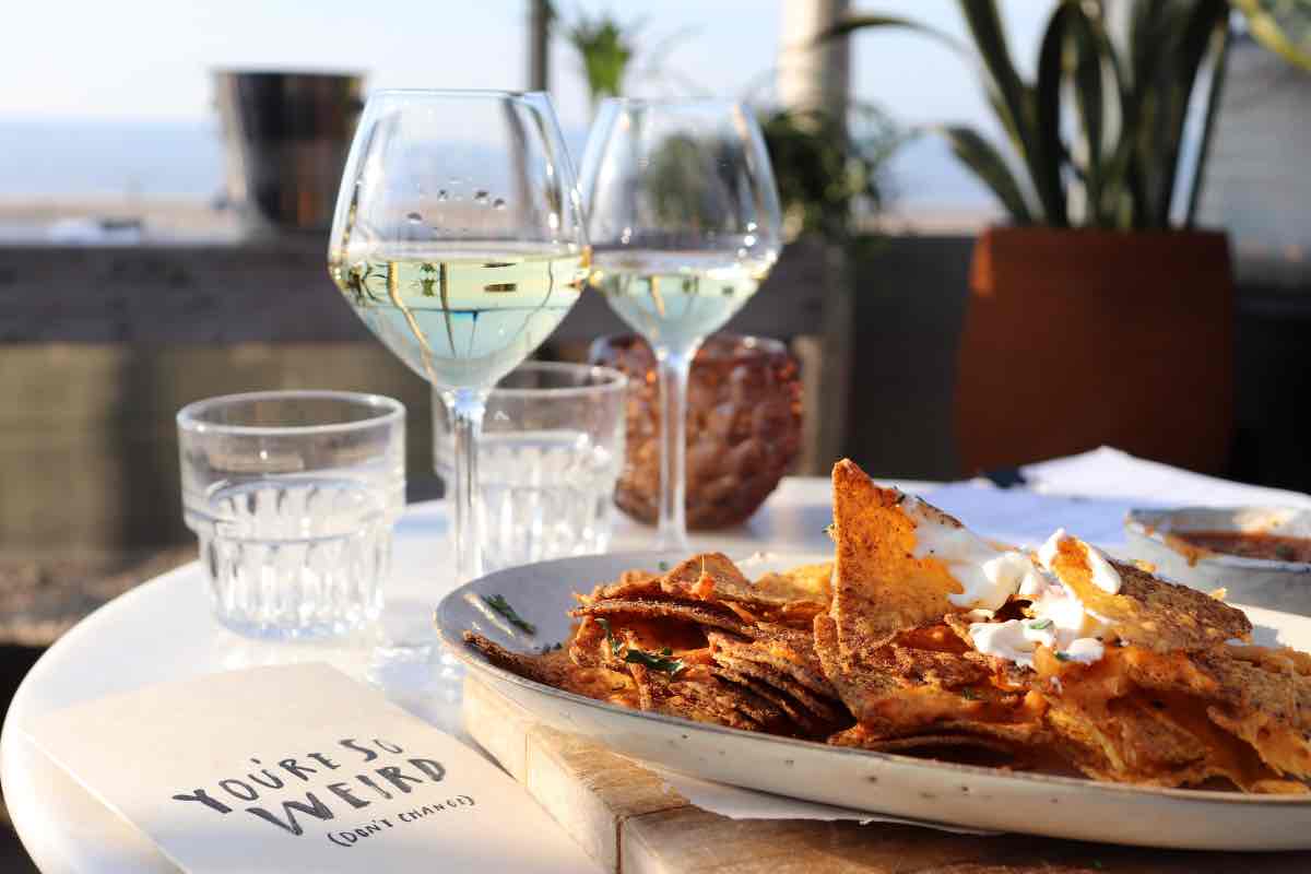 Ecco dove mangiare al mare, ora c'è la guida