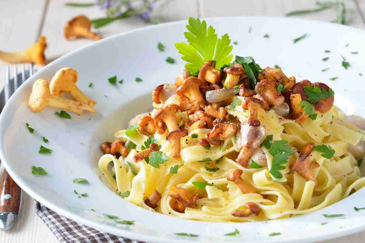 Pasta con i finferli ricetta