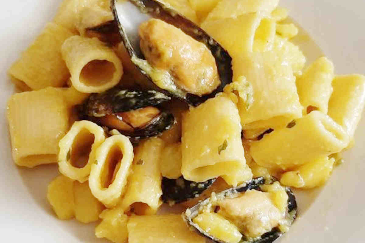 Pasta patate e cozze ricetta