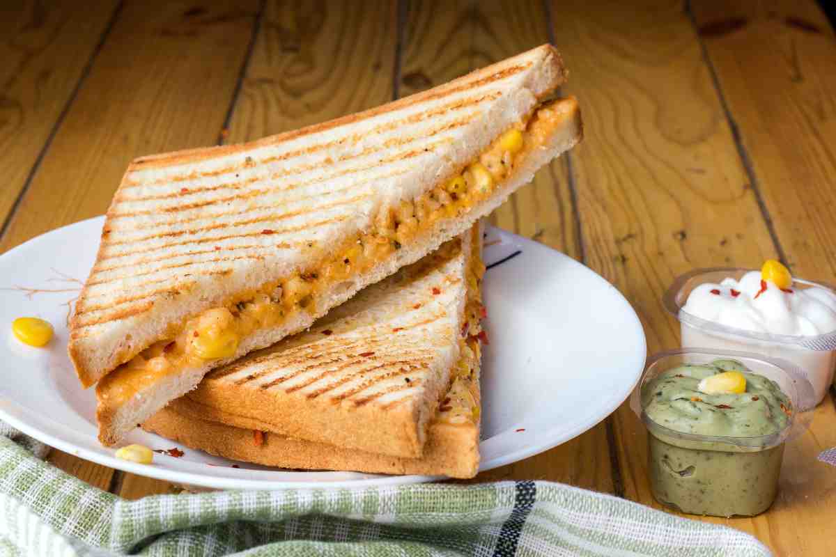 Costo aggiuntivo in scontrino per un toast diviso