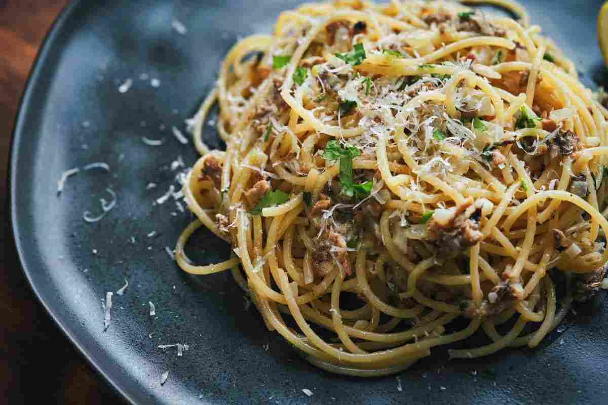 pasta c'anciova primo piatto veloce