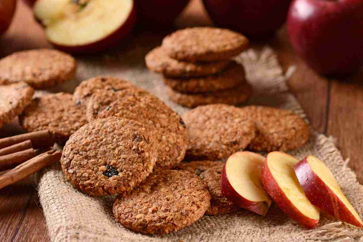 Biscotti mela e cannella ricetta