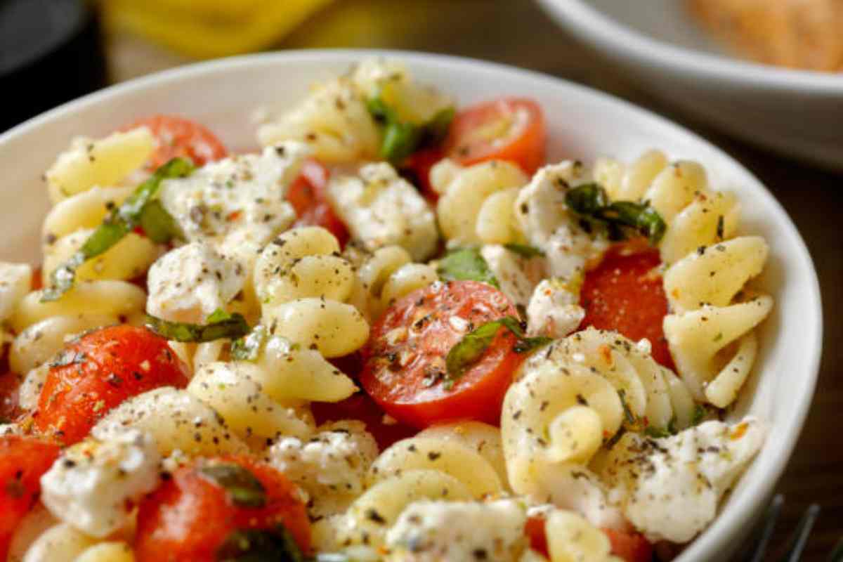 ricetta pasta alla checca romana