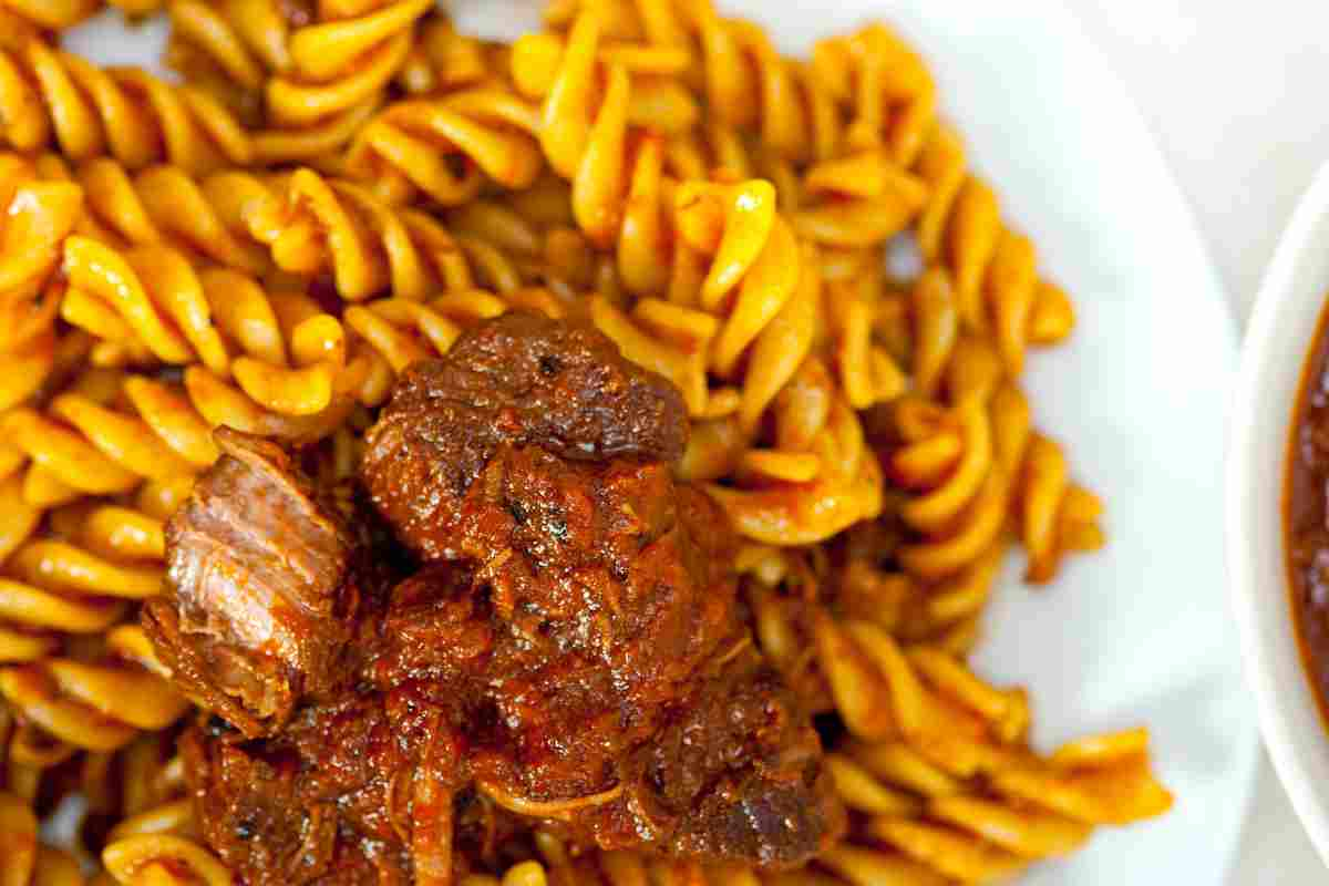 Ragù di carne napoletano