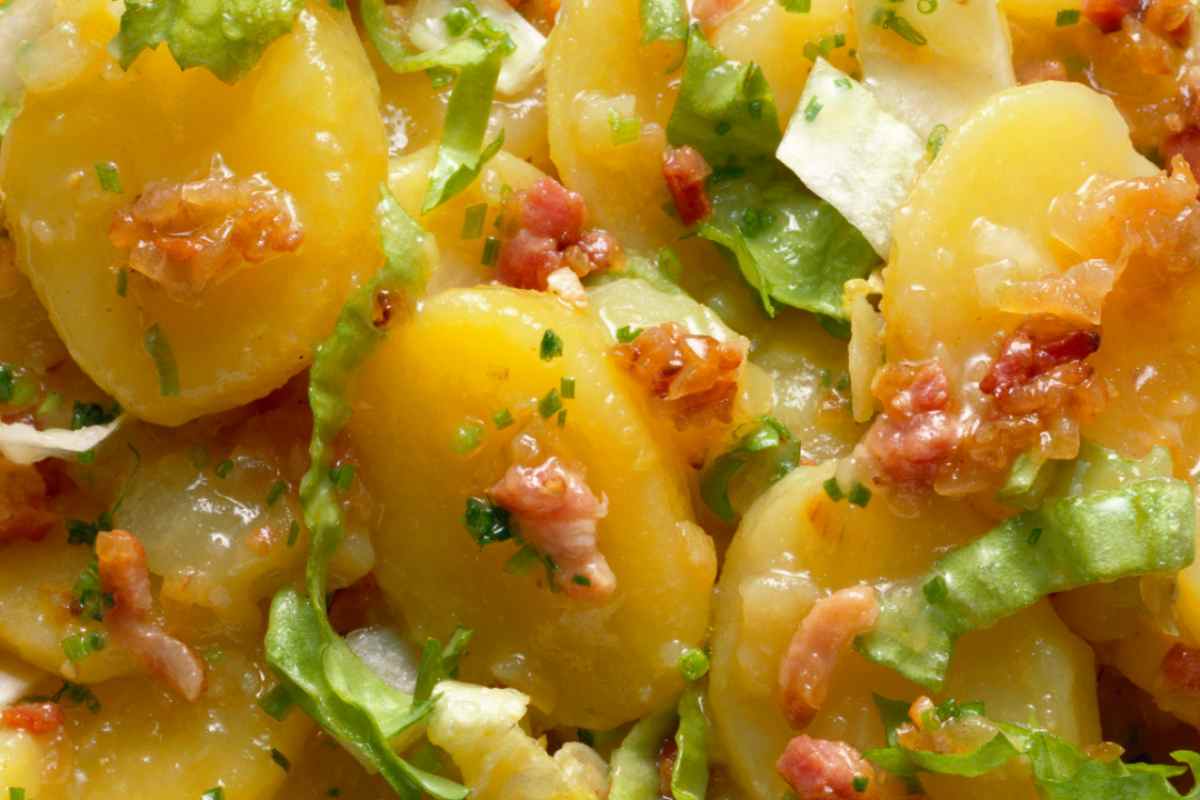 insalata di patate con pancetta ricetta