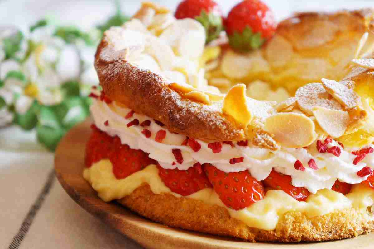 torta bignè con frutta fresca