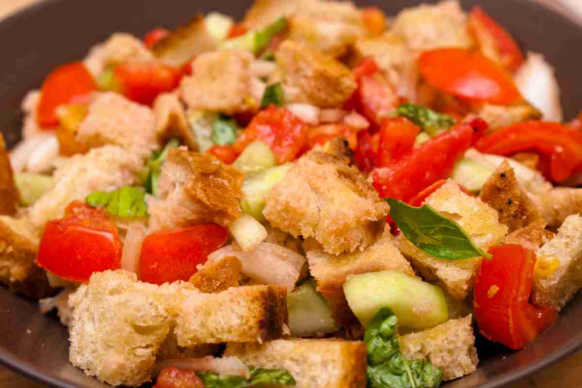 Panzanella estiva ricetta