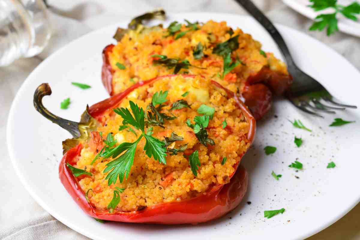 Peperoni ripieni di cous cous e verdure