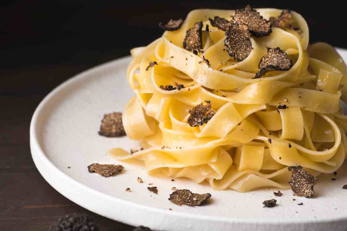 fettuccine al tartufo ricetta