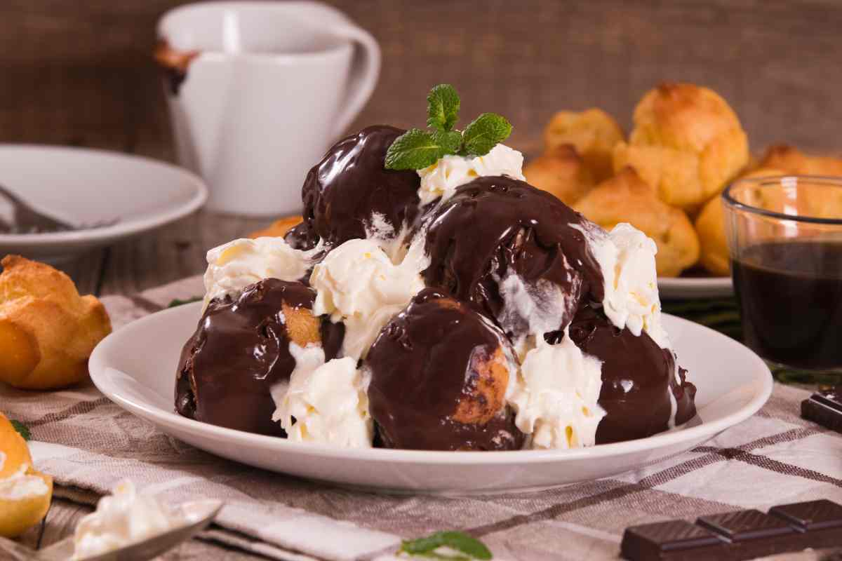 Profiteroles con gelato