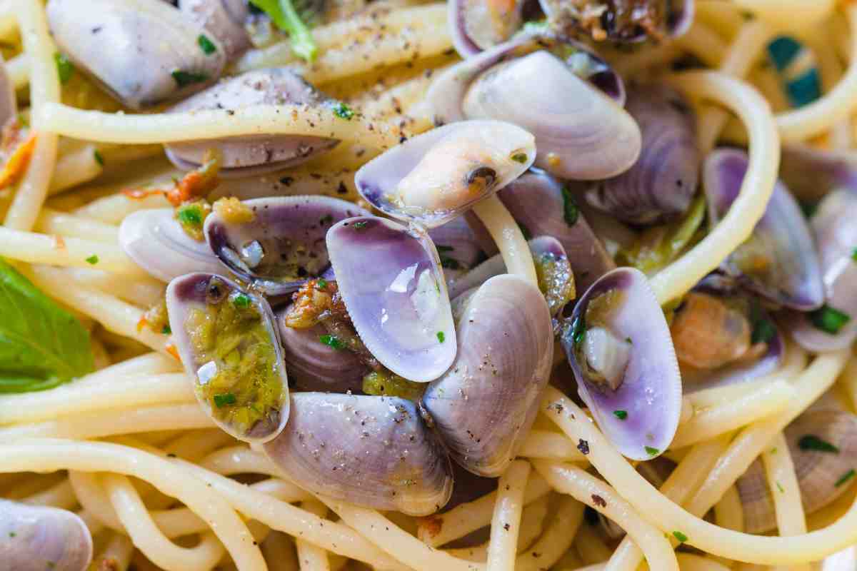 Spaghetti con le telline visti da molto vicino