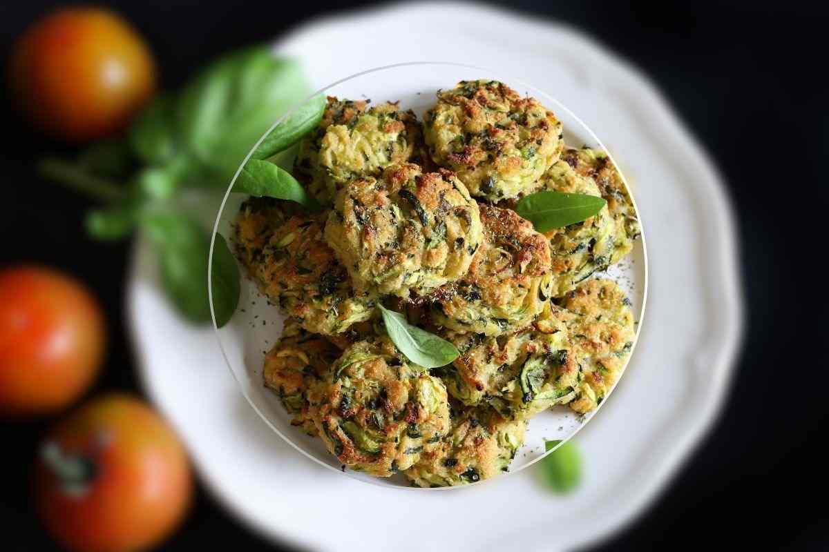 frittelle croccanti zucchine e pomodori