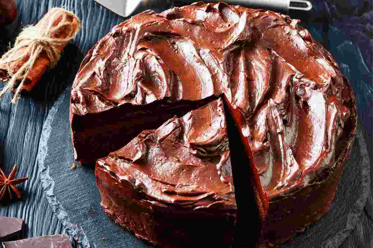 torta al cioccolato con solo 3 ingredienti