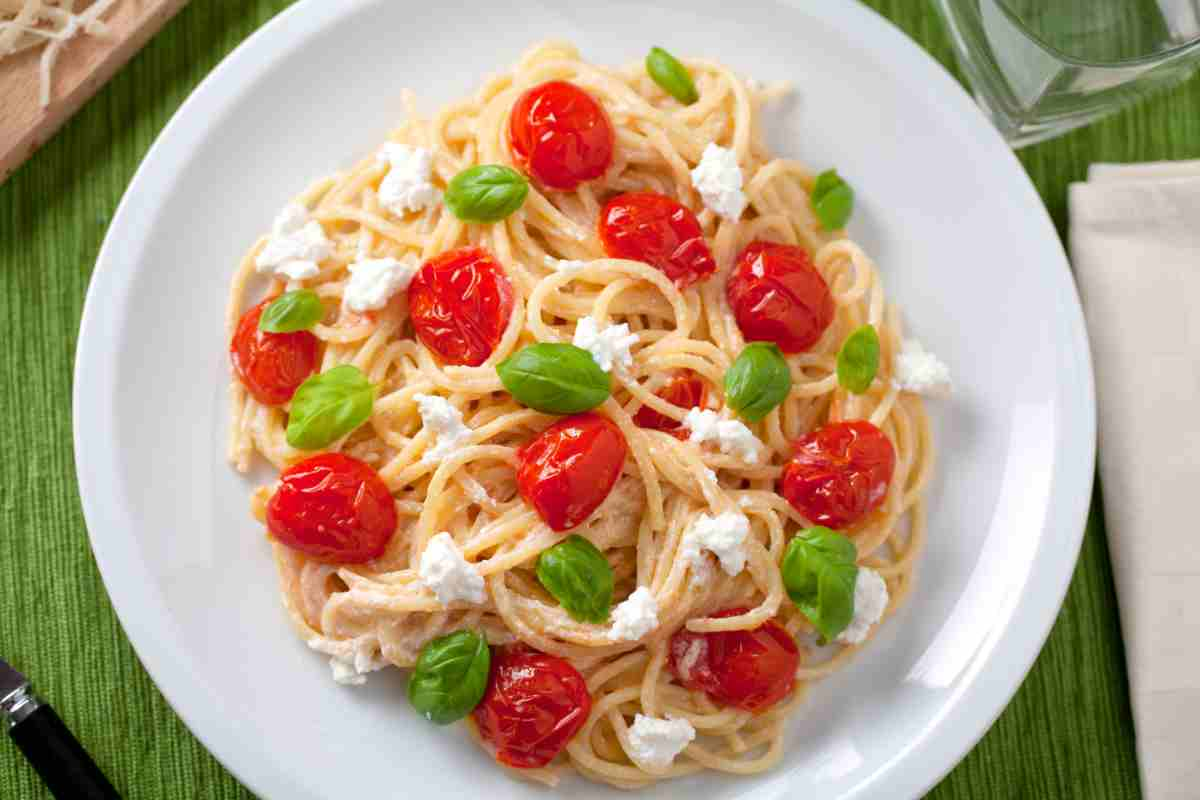 Pasta ricotta e pomodorini per la ricetta del giorno