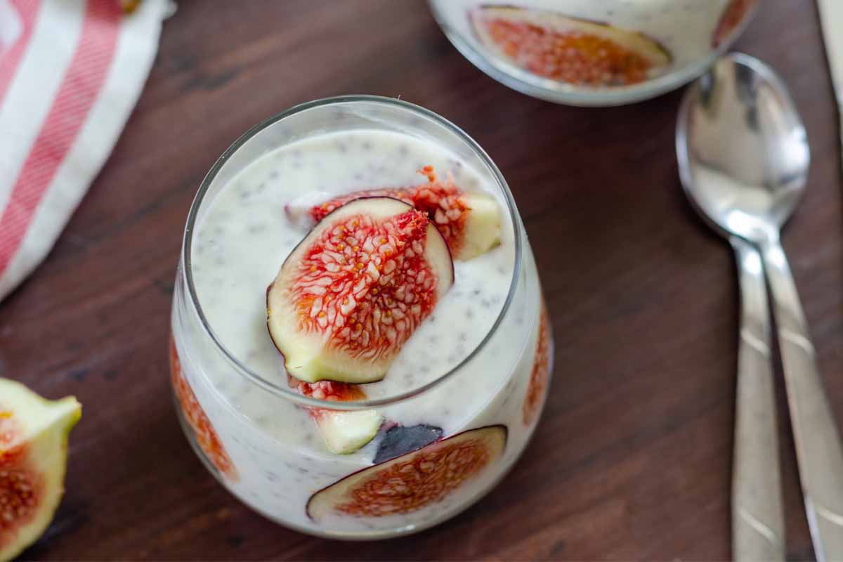 yogurt fichi e semi di chia ricetta