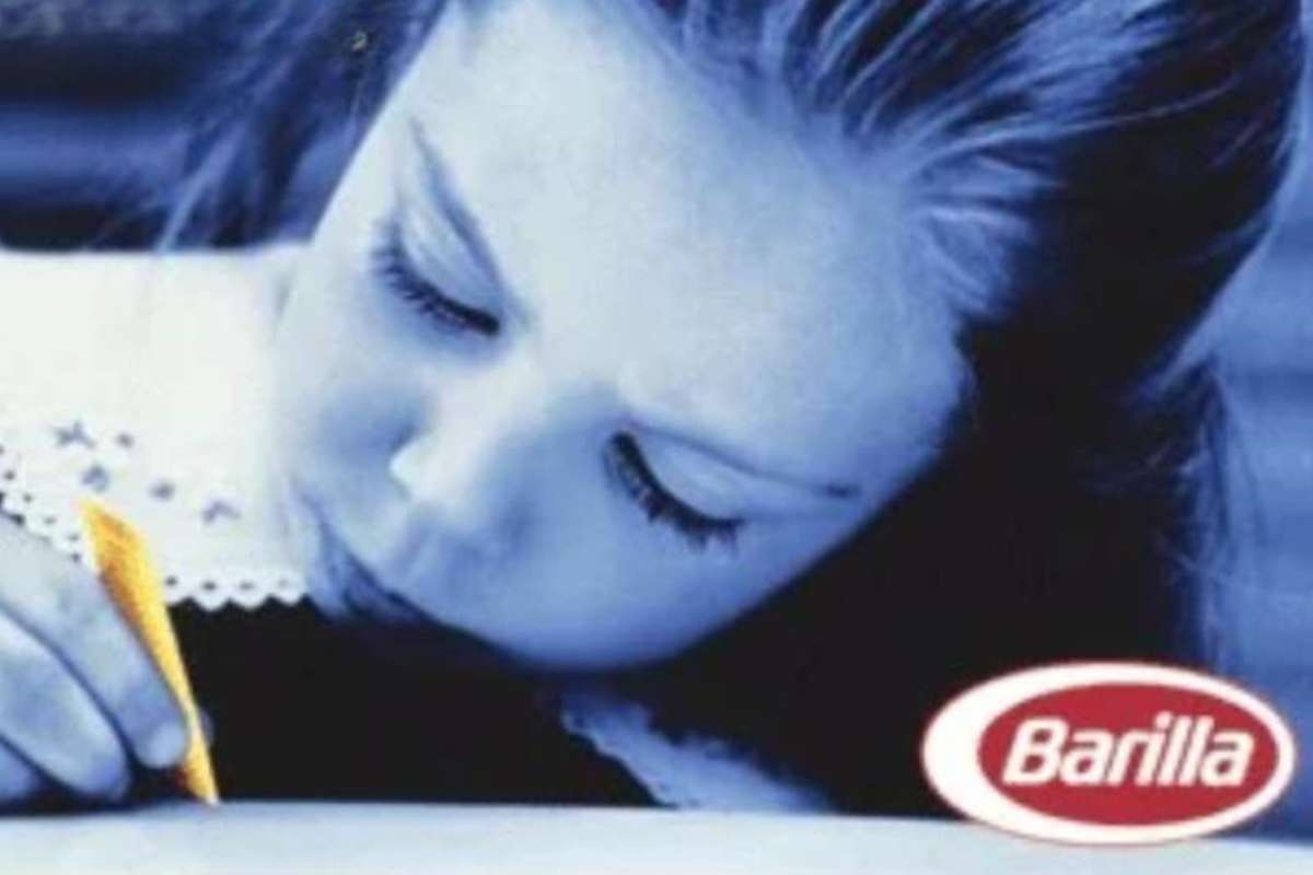 Pasta a forma di tappo, Barilla accontenta una bambina