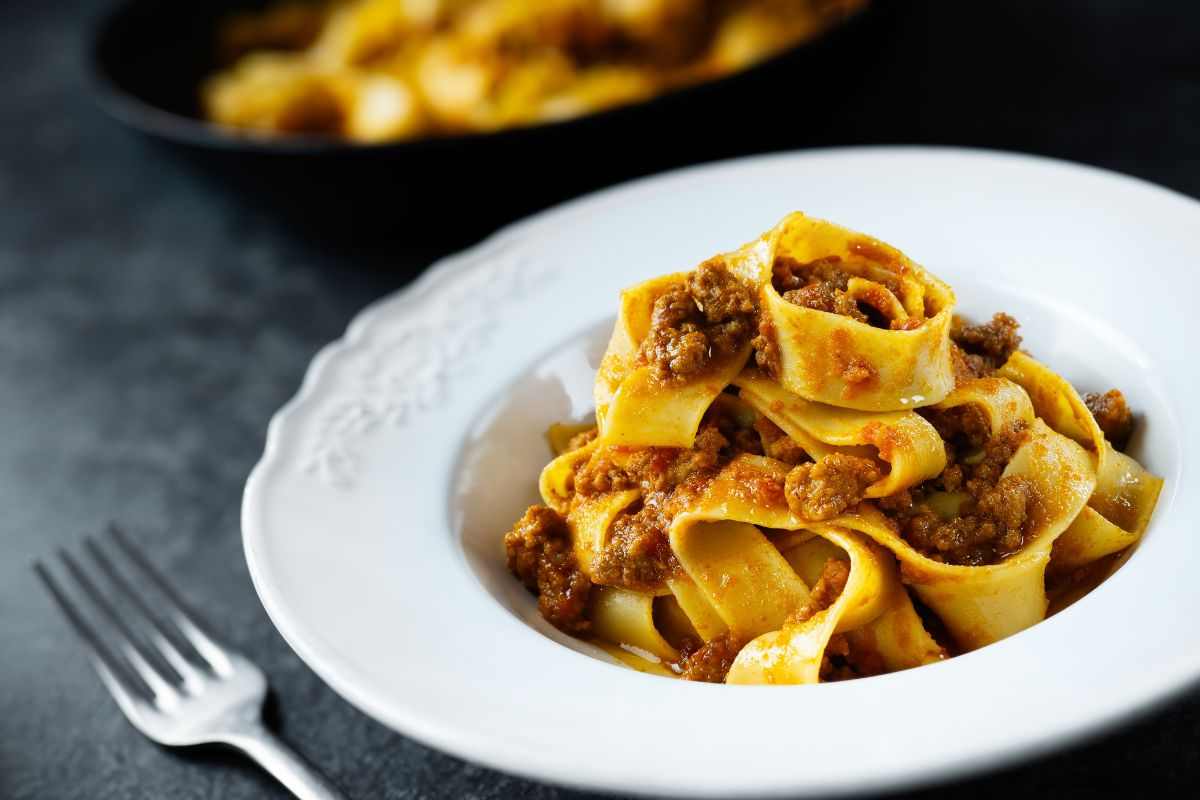 ricetta pappardelle ragù cinghiale