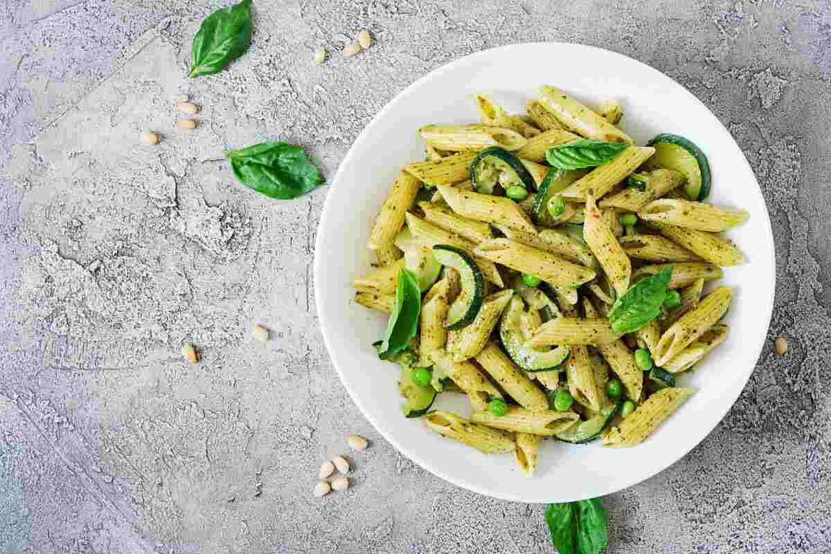 ricetta pasta zucchine e speck