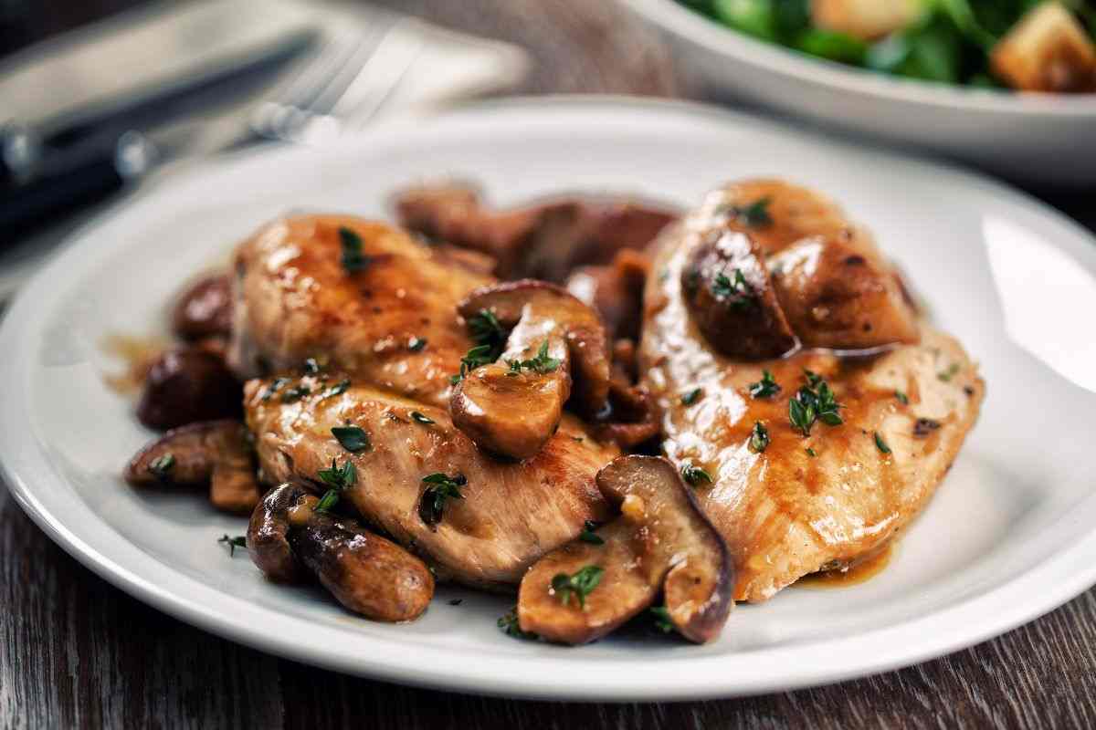 ricetta pollo ai funghi