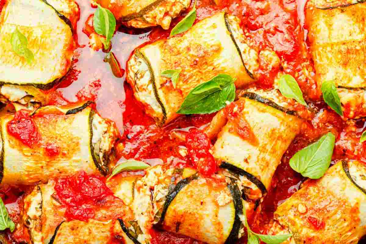 rotolini di zucchine al sugo